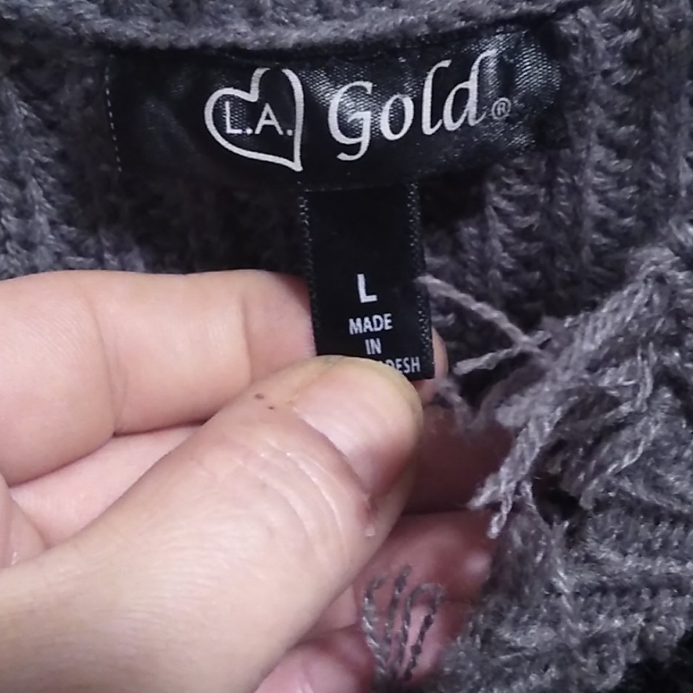Sweater - Picture 3 of 5